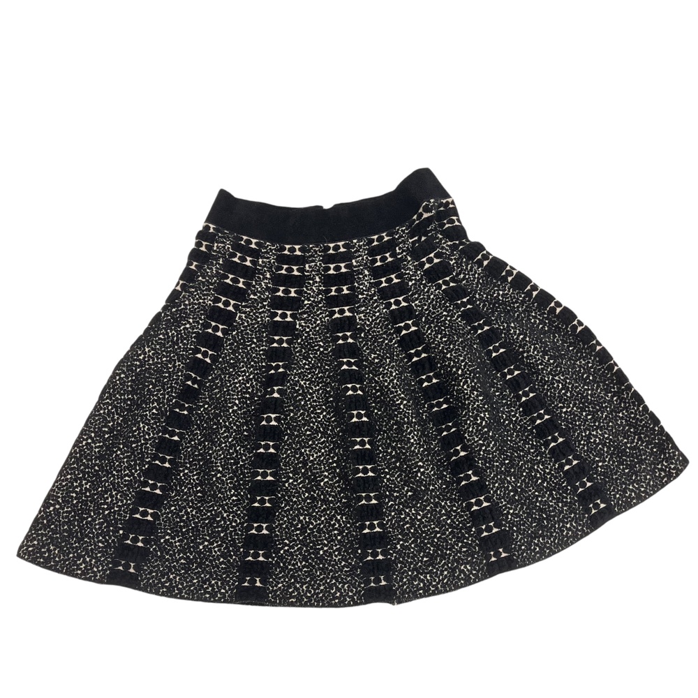 Anthropologie Moth Skirt Womens S Black Textured Bouclé Knit A Line Flares Zip